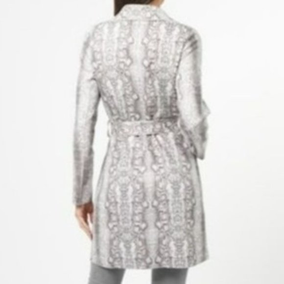 Love Token Kobe Snake Print Tie Waist Jacket Grey White Size XS NWT - Picture 2 of 2